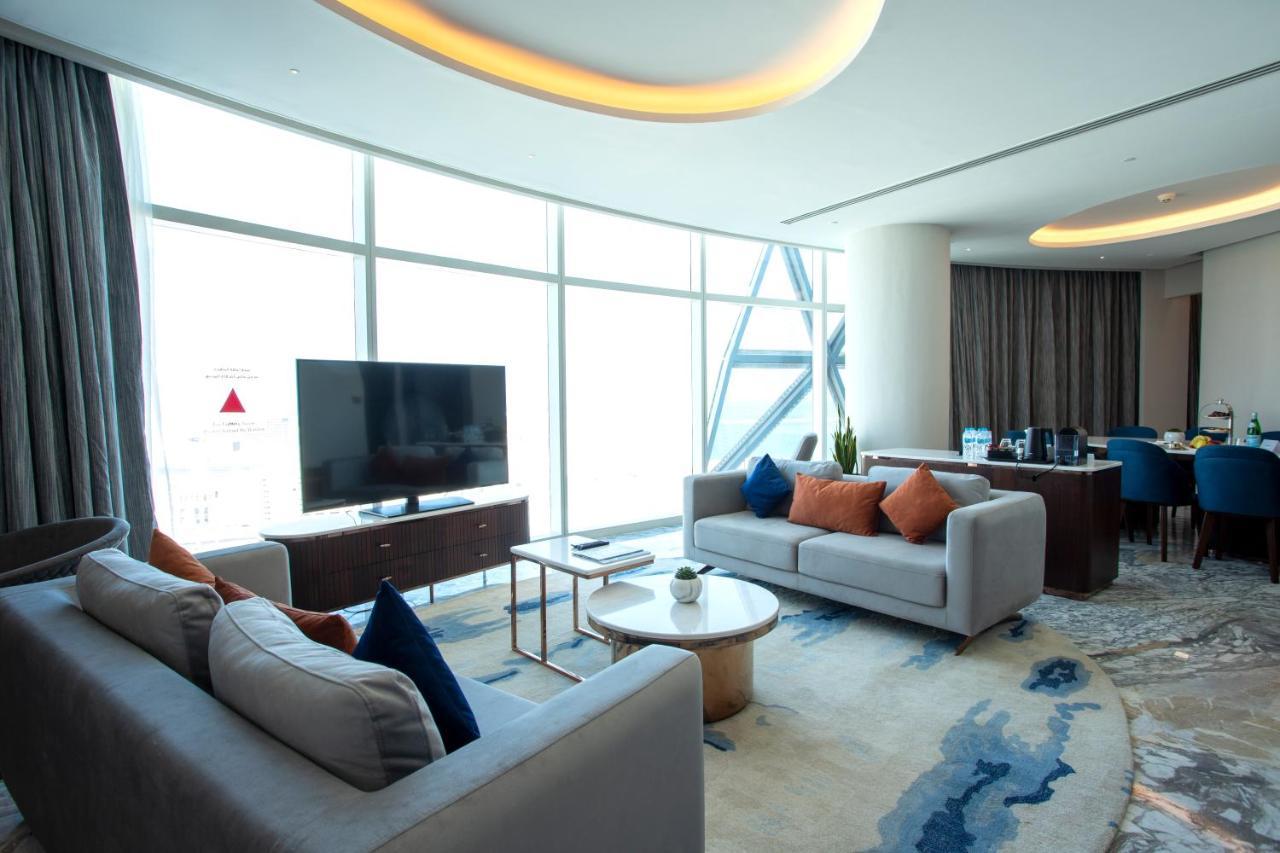 Century Marina Hotel - Lusail 외부 사진 A suite at the hotel
