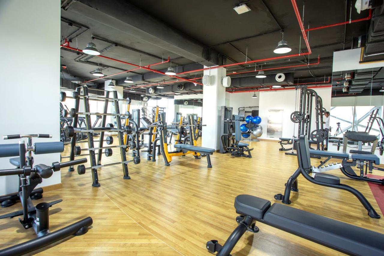Century Marina Hotel - Lusail 외부 사진 A gym in Dubai
